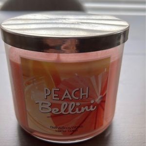 Bath And Body Works 3 Wick Candle Peach Bellini